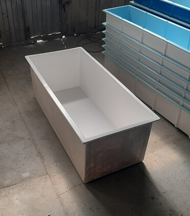 وان فایبرگلاس پرورش ماهی مستطیلی شکل - شرکت آبازین: 
طراحی وساخت تجهیزات پرورش آبزیان 